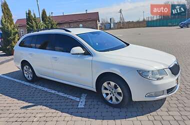 Універсал Skoda Superb 2013 в 