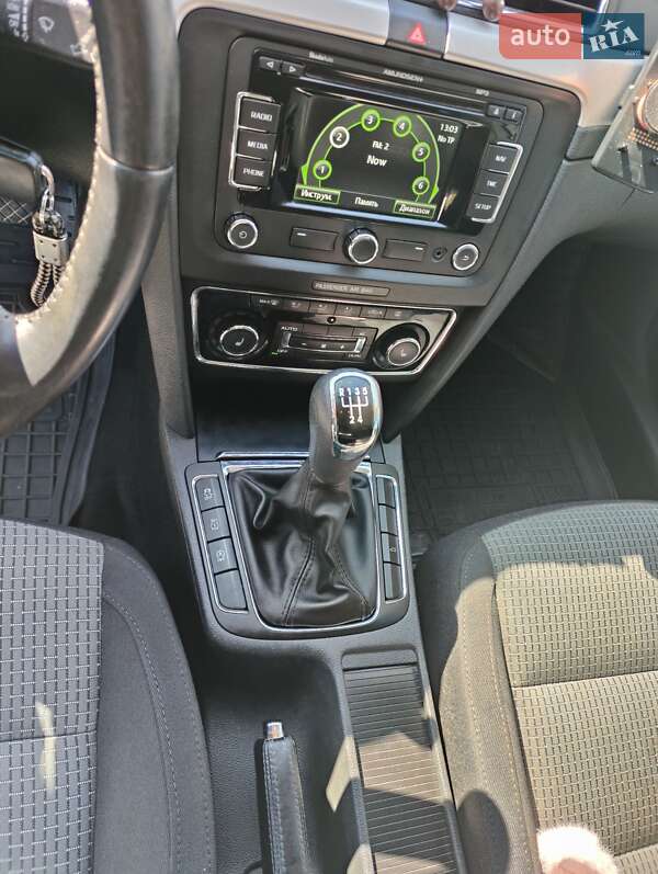 Универсал Skoda Superb 2013 в Шепетовке