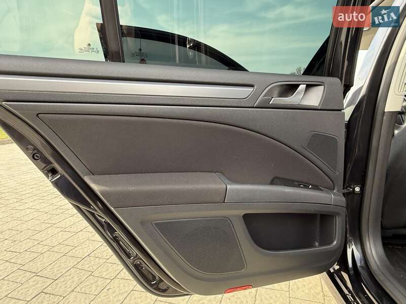 Лифтбек Skoda Superb 2013 в Стрые