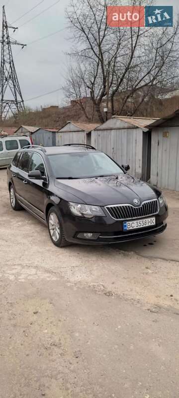Універсал Skoda Superb 2014 в Львові