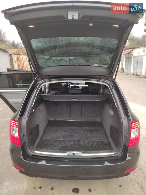 Універсал Skoda Superb 2014 в Львові