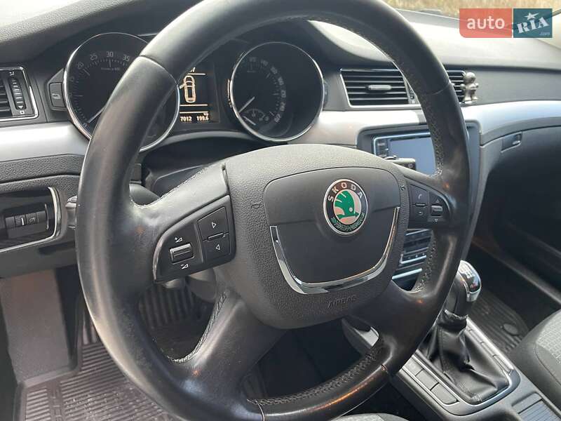 Универсал Skoda Superb 2010 в Львове