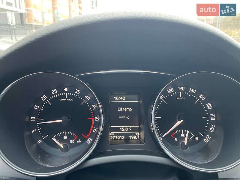 Универсал Skoda Superb 2010 в Львове