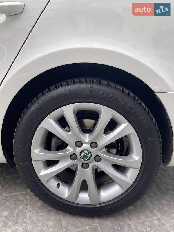 Универсал Skoda Superb 2010 в Львове