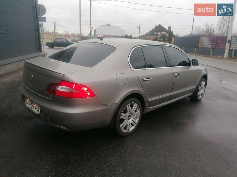 Ліфтбек Skoda Superb 2009 в Чернігові