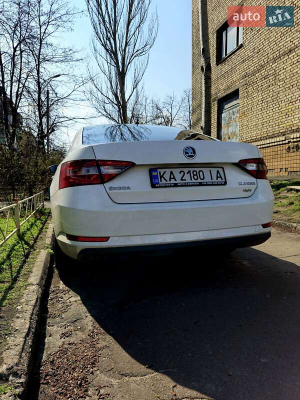 Ліфтбек Skoda Superb 2016 в Києві фото 11 Ліфтбек Skoda Superb 2016 в Києві