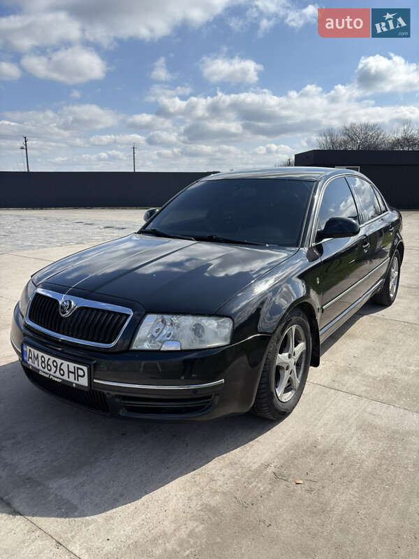 Ліфтбек Skoda Superb 2006 в Житомирі
