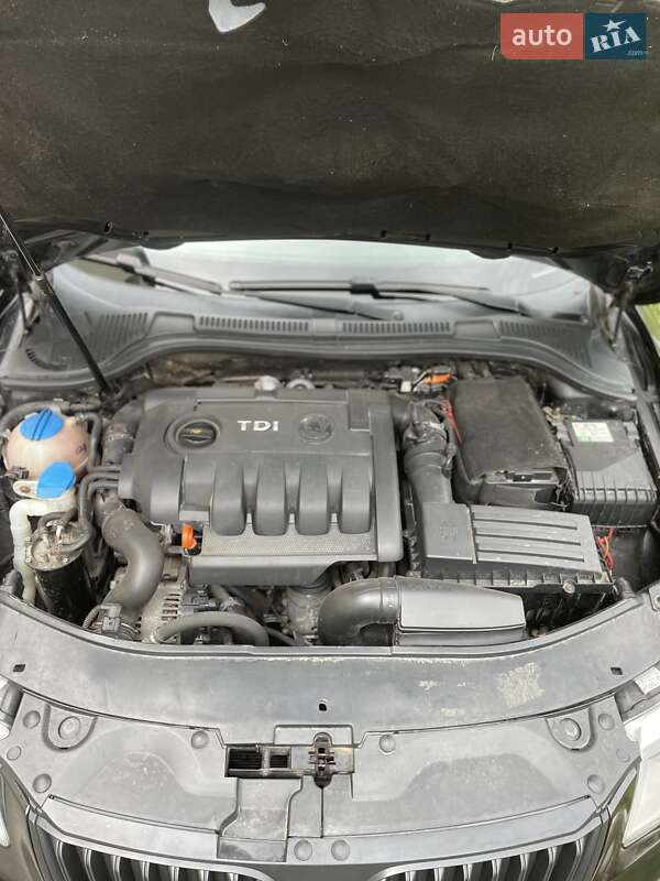 Універсал Skoda Superb 2010 в Рівному