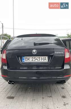 Универсал Skoda Superb 2010 в 