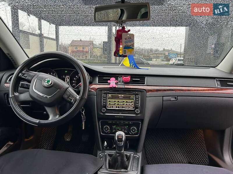 Ліфтбек Skoda Superb 2009 в Болехові