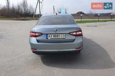Лифтбек Skoda Superb 2018 в 