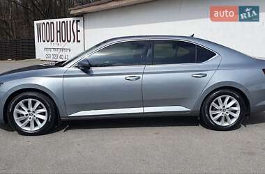 Лифтбек Skoda Superb 2018 в 