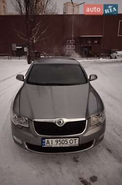 Лифтбек Skoda Superb 2009 в 