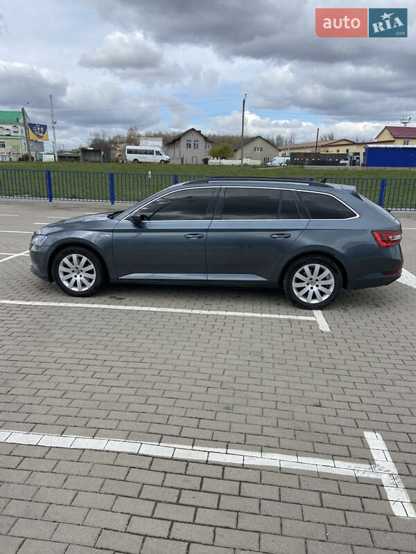 Универсал Skoda Superb 2016 в Нововолынске