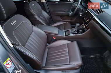 Лифтбек Skoda Superb 2019 в 