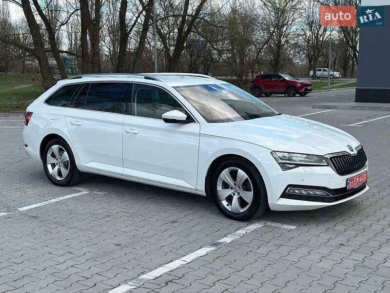 Універсал Skoda Superb 2019 в Хмельницькому