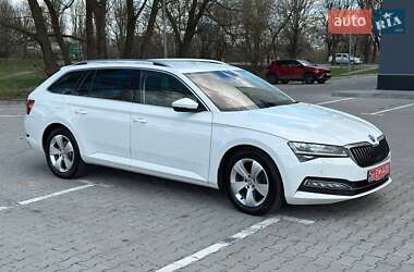 Універсал Skoda Superb 2019 в 