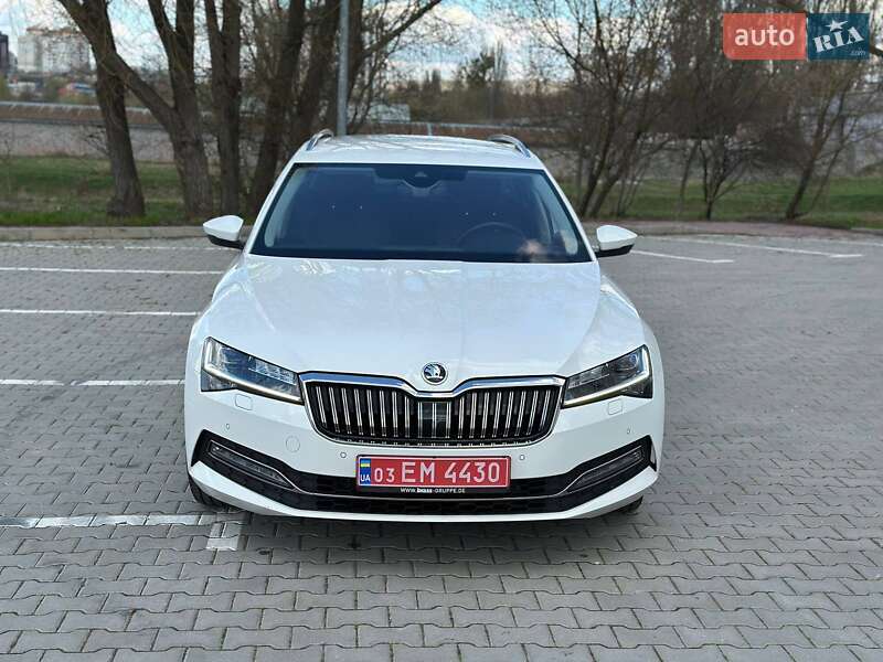 Універсал Skoda Superb 2019 в Хмельницькому