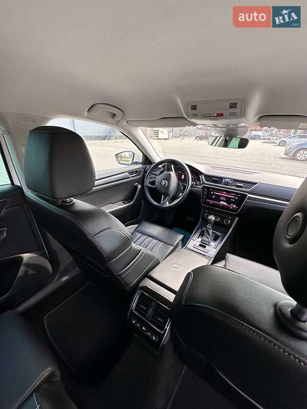 Універсал Skoda Superb 2019 в Хмельницькому
