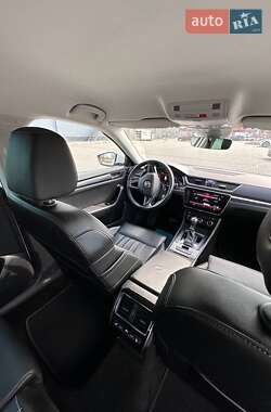 Універсал Skoda Superb 2019 в 