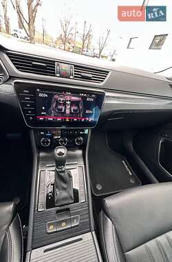 Універсал Skoda Superb 2019 в 