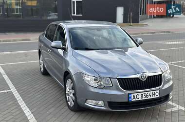 Лифтбек Skoda Superb 2009 в 