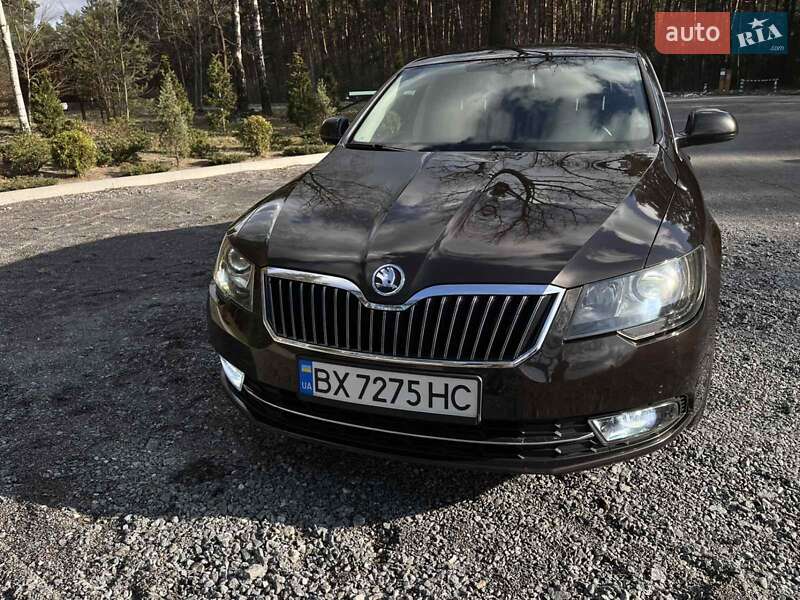 Ліфтбек Skoda Superb 2013 в Славуті