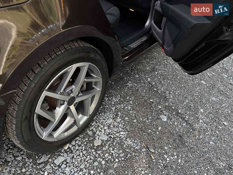Ліфтбек Skoda Superb 2013 в Славуті