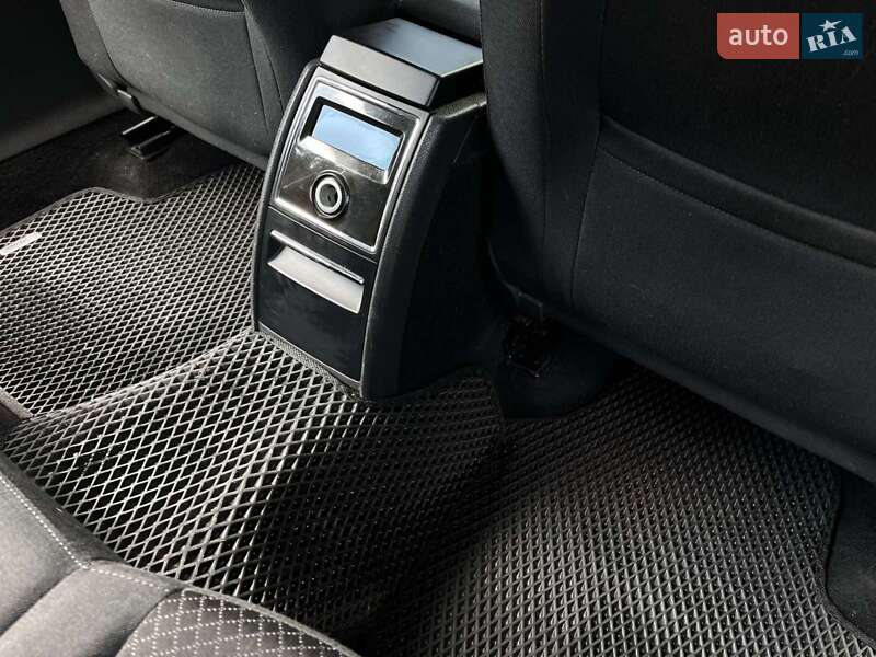 Ліфтбек Skoda Superb 2013 в Славуті