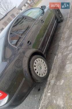 Лифтбек Skoda Superb 2006 в 