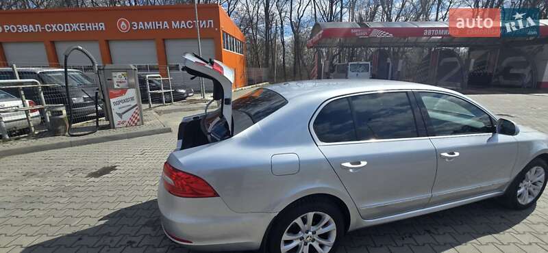 Ліфтбек Skoda Superb 2013 в Луцьку