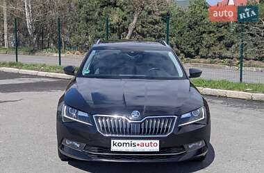 Универсал Skoda Superb 2018 в 