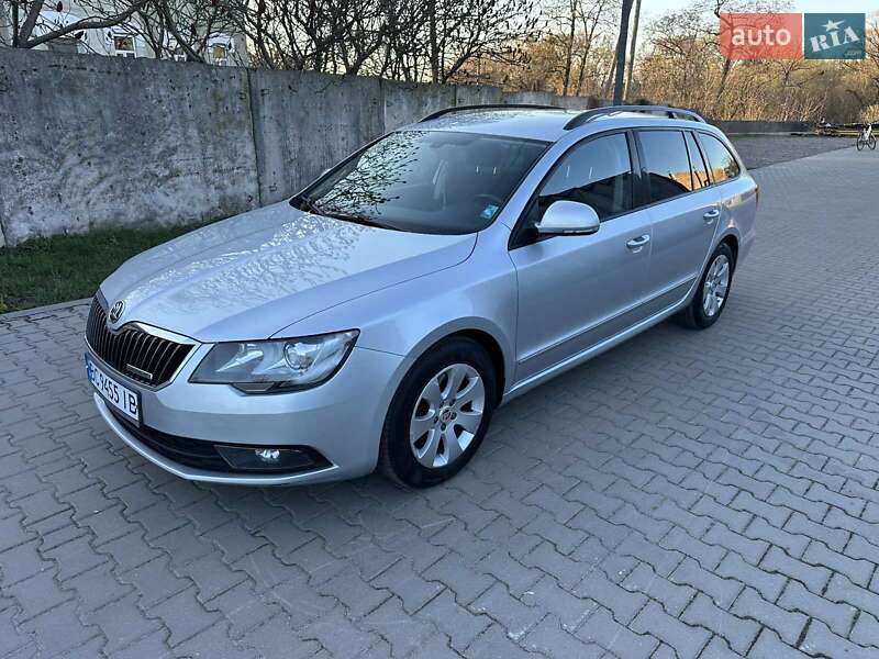 Универсал Skoda Superb 2013 в Львове
