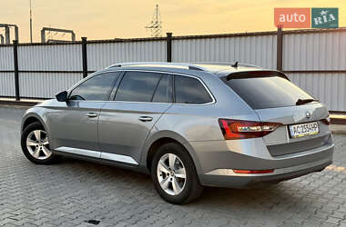 Универсал Skoda Superb 2018 в 