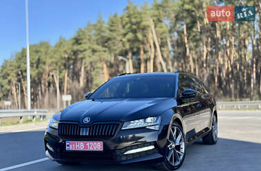 Універсал Skoda Superb 2021 в 