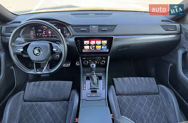 Універсал Skoda Superb 2021 в 