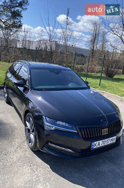 Універсал Skoda Superb 2020 в 