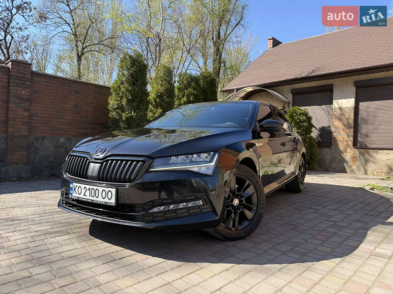 Лифтбек Skoda Superb 2022 в Кривом Роге