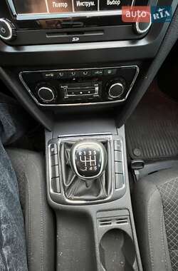 Лифтбек Skoda Superb 2013 в 