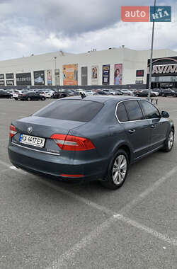 Лифтбек Skoda Superb 2013 в 