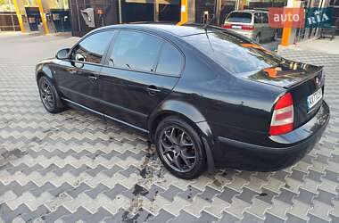 Лифтбек Skoda Superb 2007 в 
