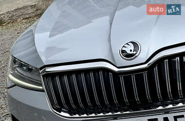 Лифтбек Skoda Superb 2022 в 