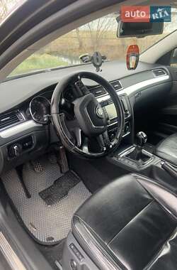 Универсал Skoda Superb 2011 в 