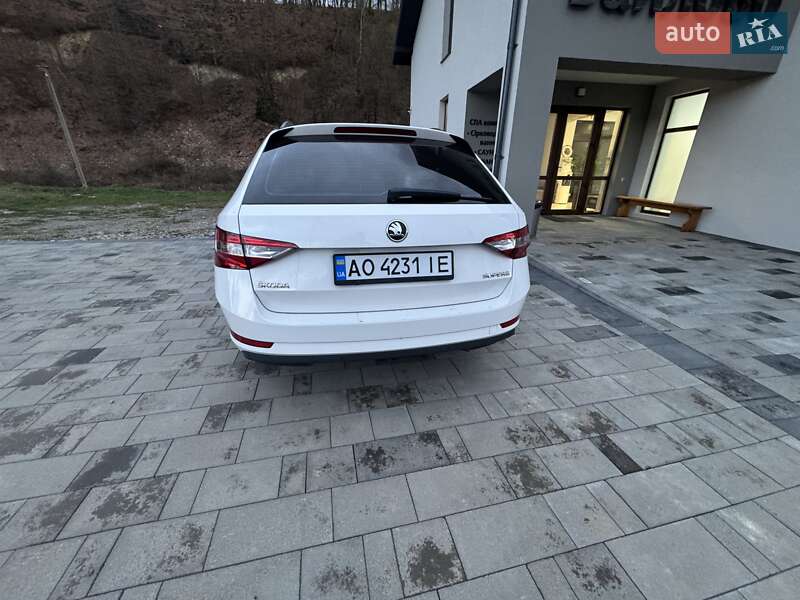 Универсал Skoda Superb 2019 в Тячеве