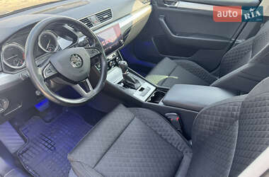 Лифтбек Skoda Superb 2020 в 