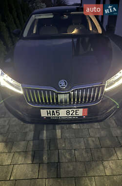 Лифтбек Skoda Superb 2020 в 
