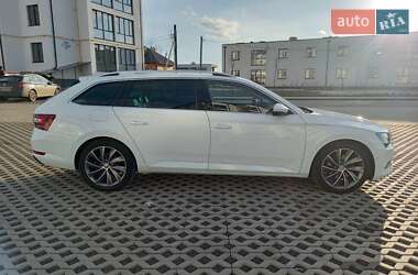 Универсал Skoda Superb 2017 в 