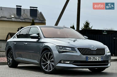 Лифтбек Skoda Superb 2016 в 