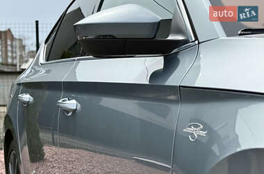 Лифтбек Skoda Superb 2016 в 
