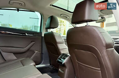 Лифтбек Skoda Superb 2016 в 